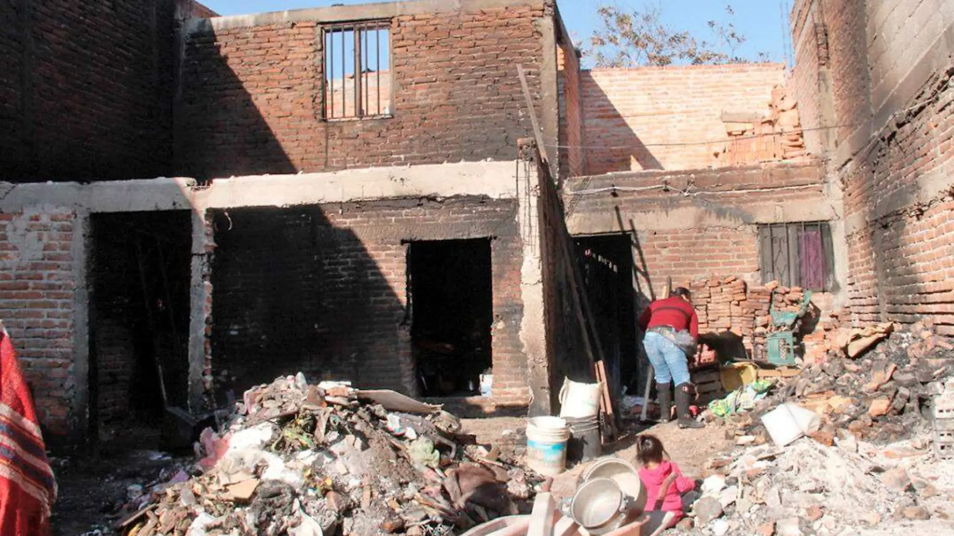 casa incendiada